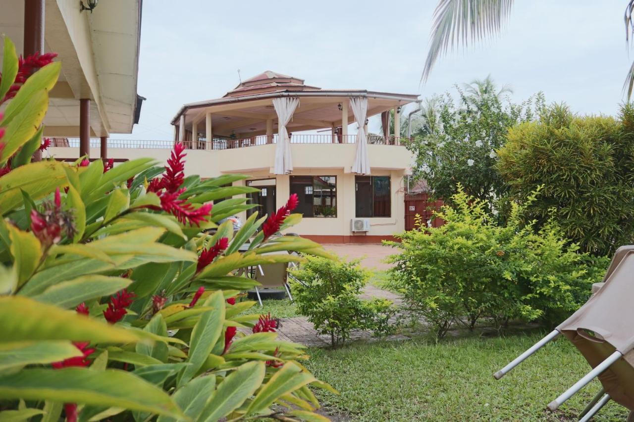 Paloma Guest House ケネマ エクステリア 写真