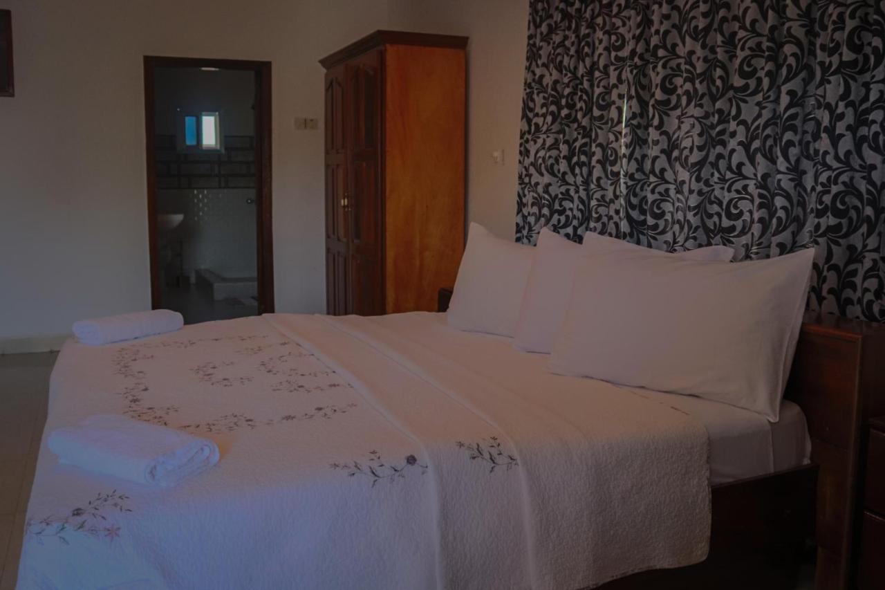 Paloma Guest House ケネマ エクステリア 写真