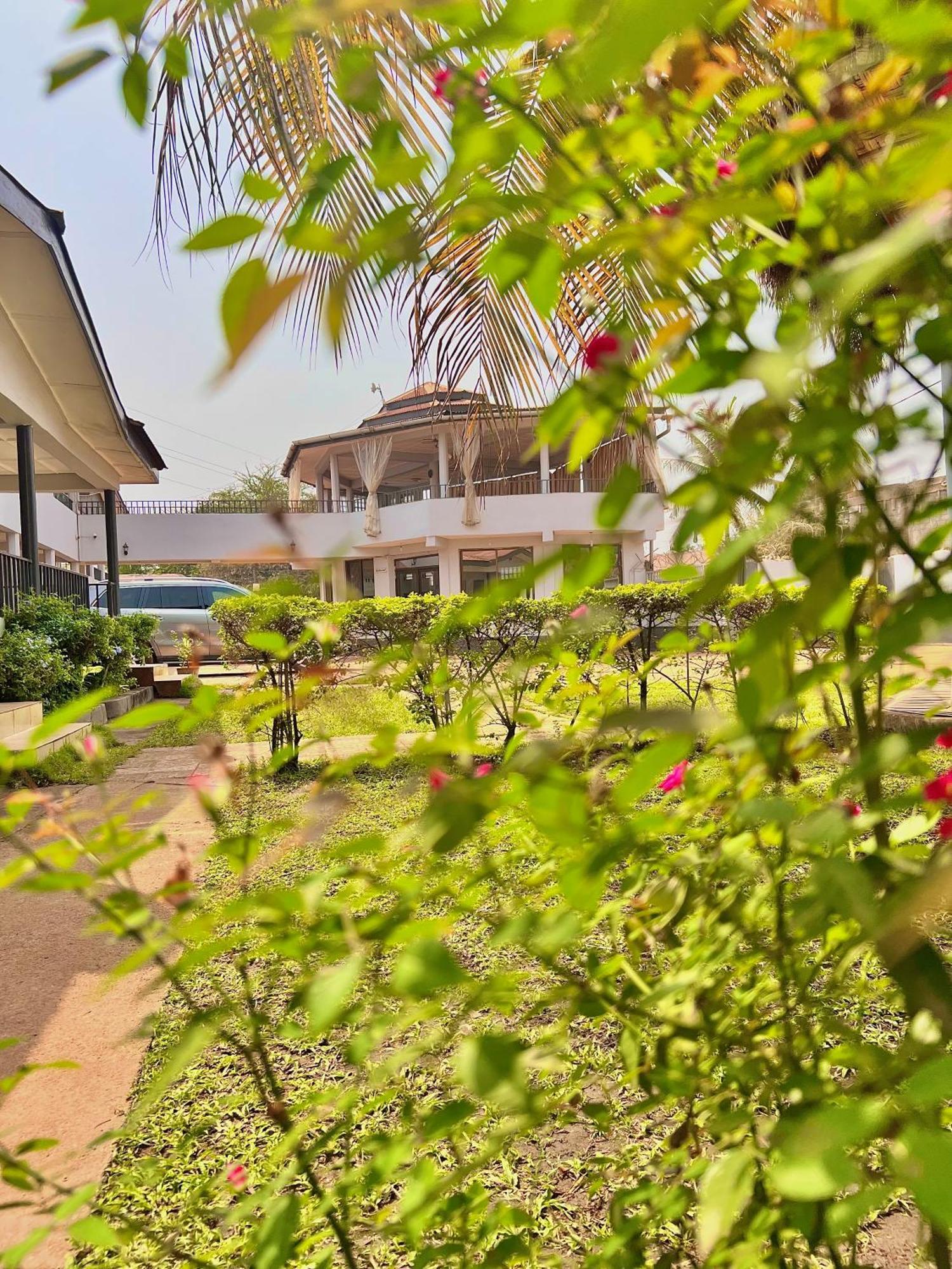 Paloma Guest House ケネマ エクステリア 写真
