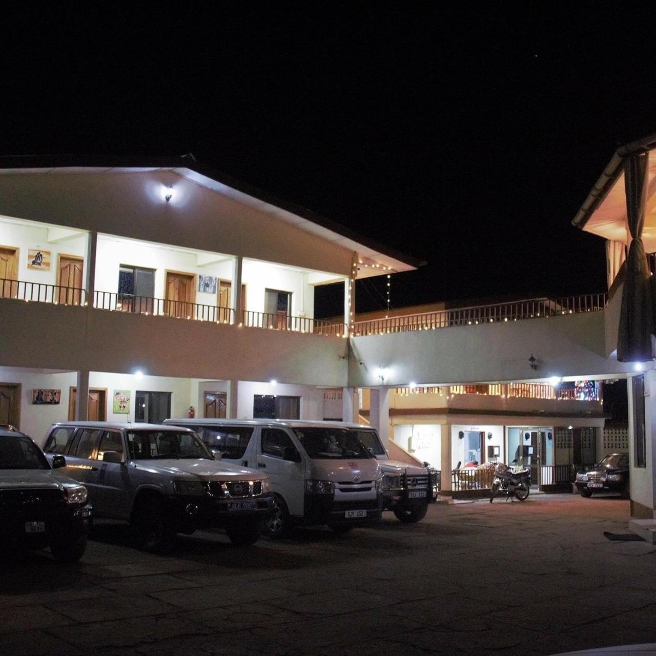 Paloma Guest House ケネマ エクステリア 写真