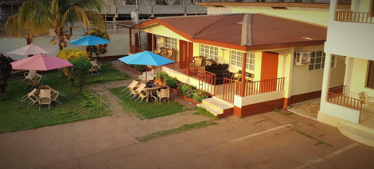 Paloma Guest House ケネマ エクステリア 写真